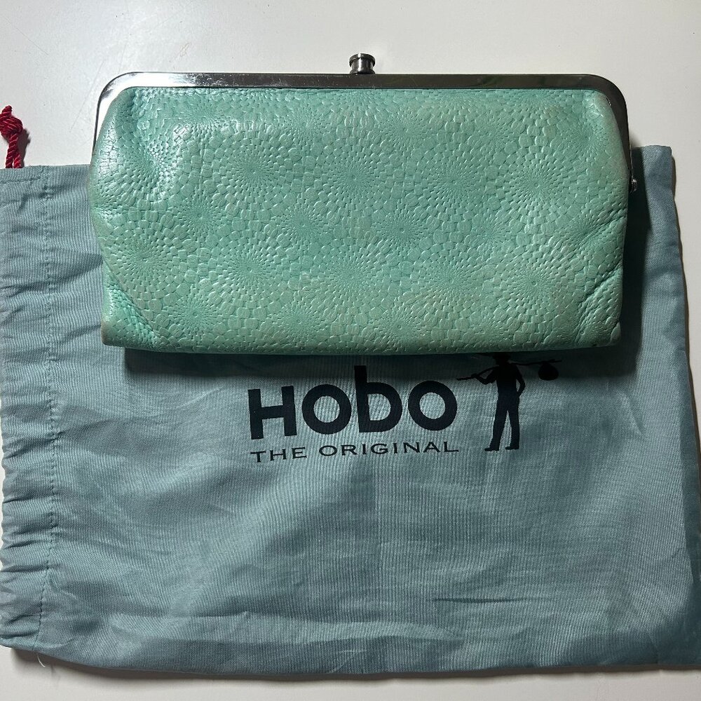 HOBO Lauren Clutch Wallet